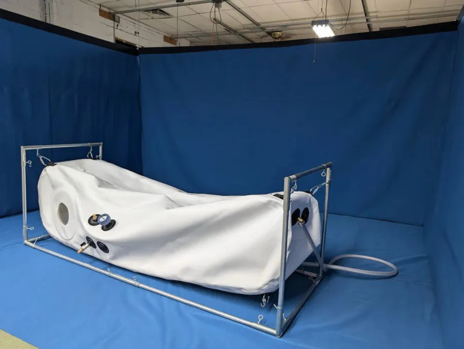 Newtown Hyperbarics C4-27 Hyperbaric Chamber for Home, Office, and Clinical Use in White
