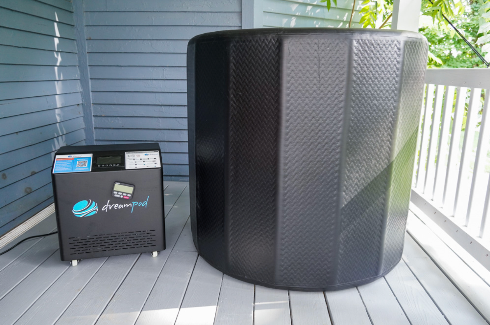 Dreampod Cold Plunge Barrel FLEX with Chiller In Black