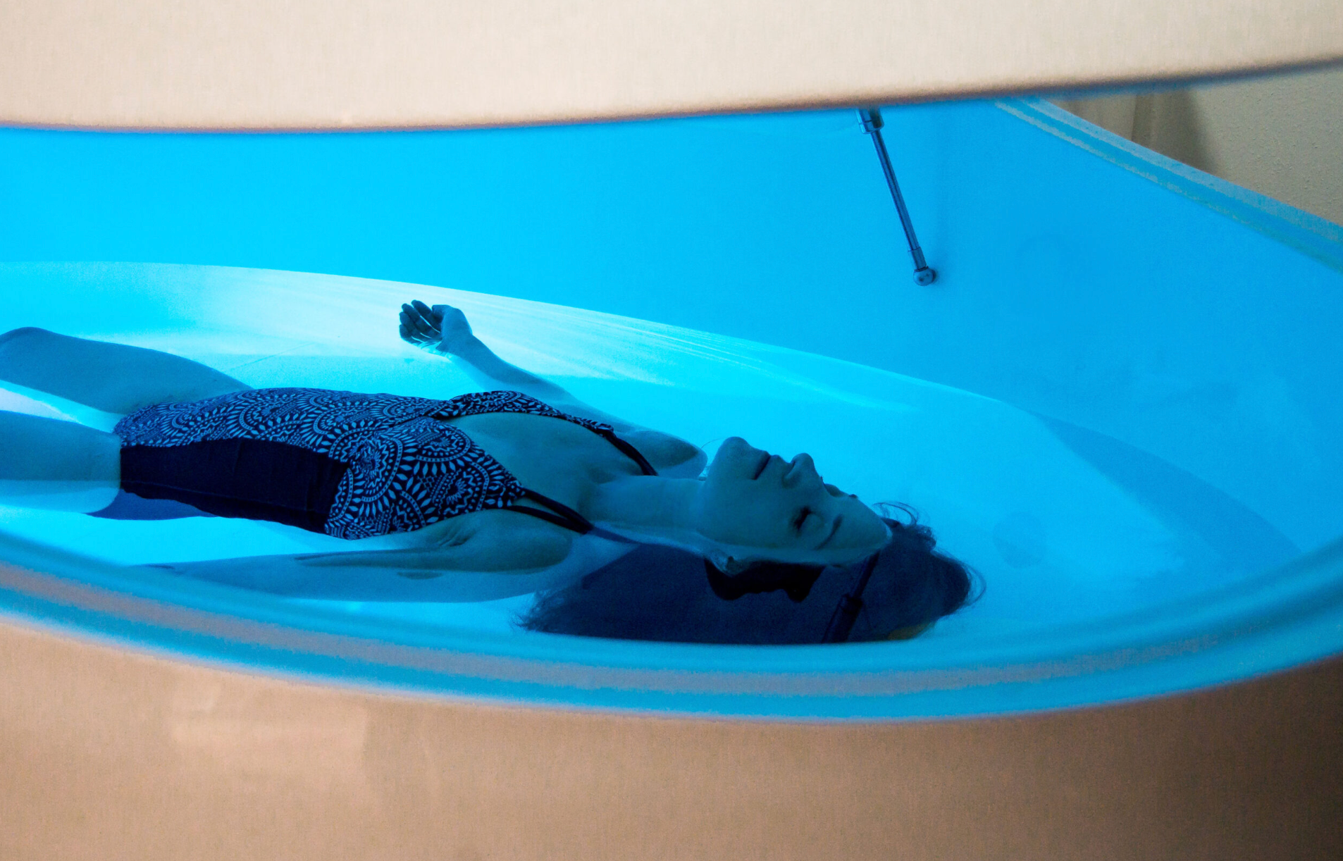 DreamPod V2 Float Pod in White