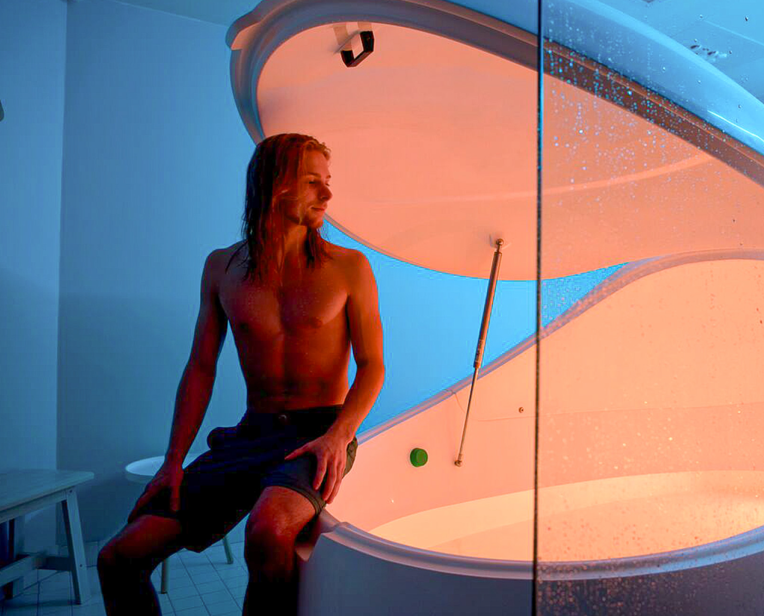 DreamPod Vmax Float Pod in White