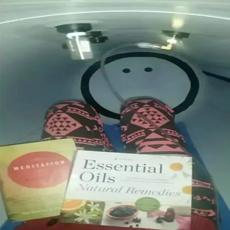 Newtown Hyperbarics C4-27 Hyperbaric Chamber for Home, Office, and Clinical Use in White