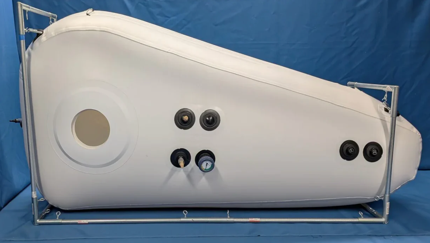 Newtowne Hyperbarics Long Shoe Chamber (80L compressor) Hyperbaric Chamber for Home, Office, and Clinical Use in White